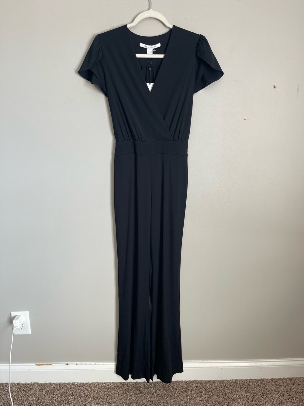 DIANE VON FURSTENBERG Black Silk Blend Wrap-Front Wide-Leg Jumpsuit Sz 2